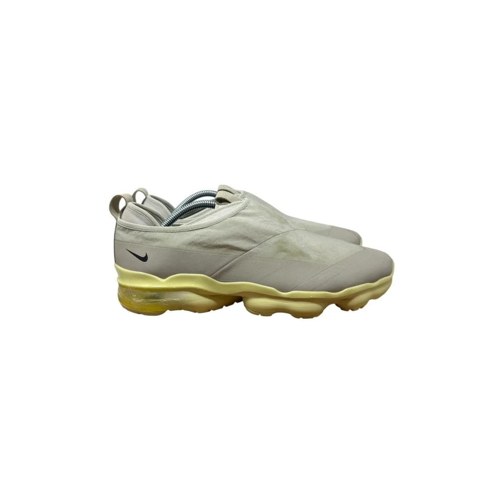 Nike Air VaporMax Moc Roam Mens 10.5 Light Bone Pale Ivory Slip On DZ7273-100